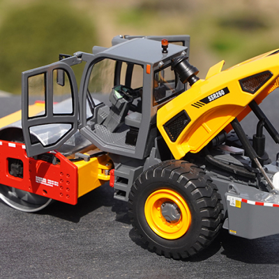 1:35 SANY SSR260 single-drum road roller alloy engineering vehicle model for toys, gift
