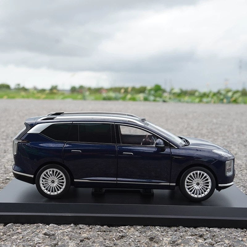 1:18 GAC HYPTEC HL SUV diecast model, Navy Blue