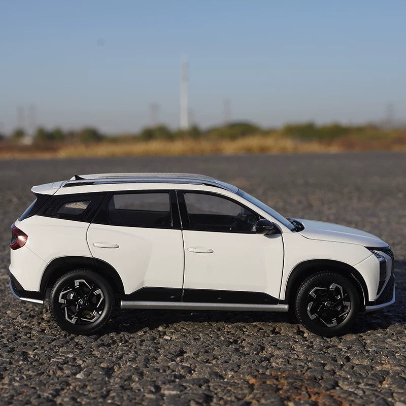 1:18 Hyundai MUFASA SUV diecast model