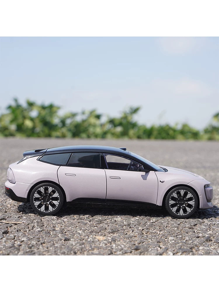 1:18 SAIC Audi E5 Sportback diecast model