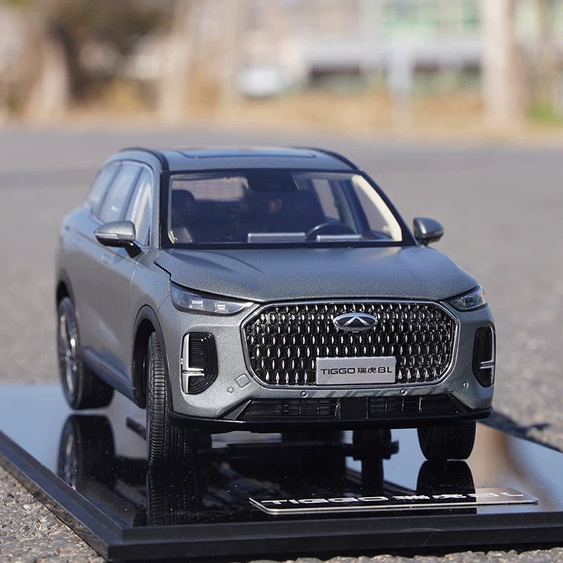 1:18 Chery Tiggo 8L SUV diecast model