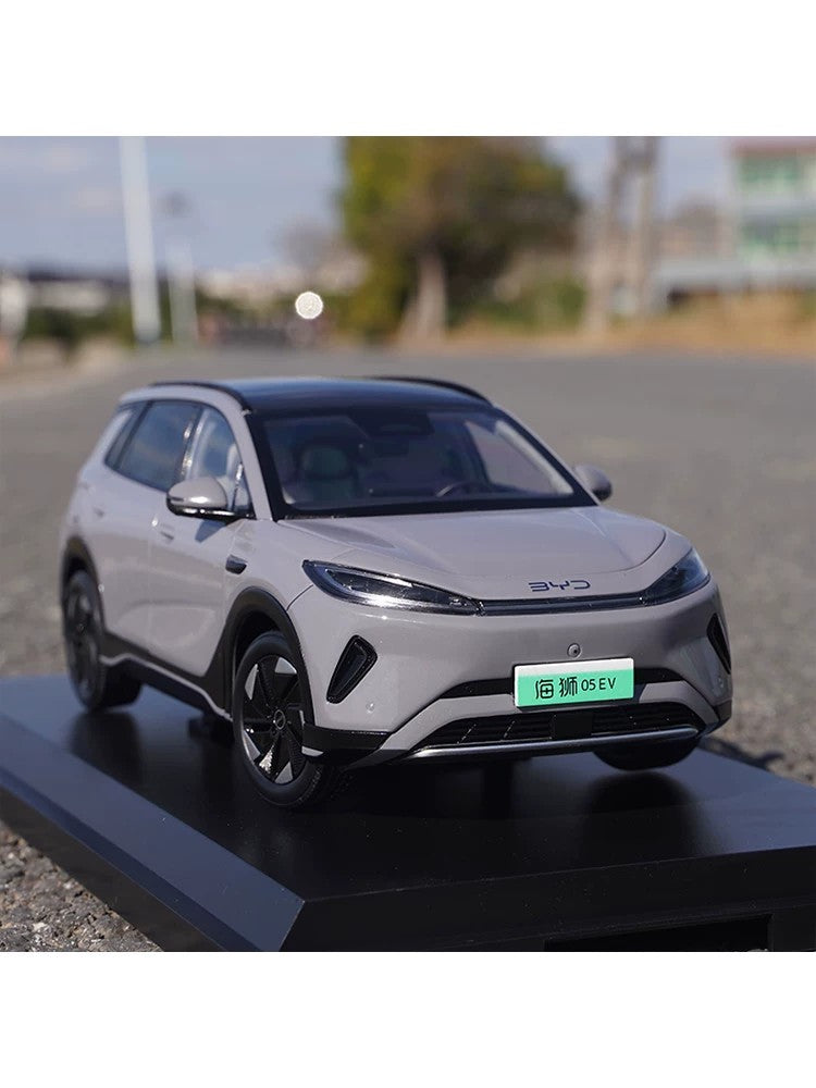 1:18 BYD Sealion 05 EV SUV diecast model