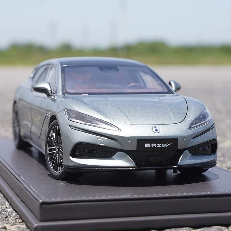 1:18 Denza Z9 GT diecast model