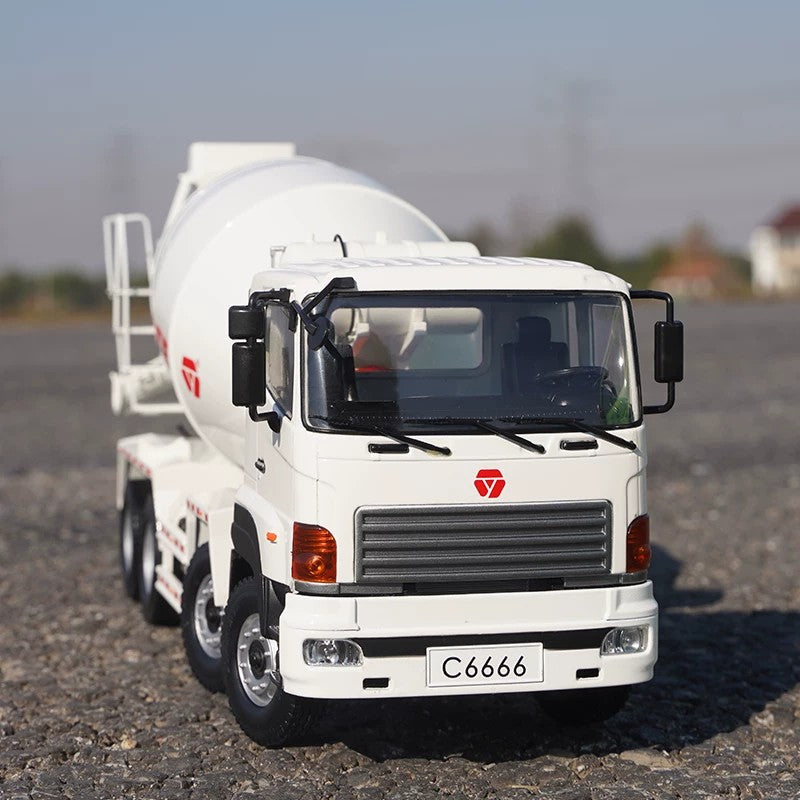1:24 Yate 8X4 Cement Mixer Truck diecast model