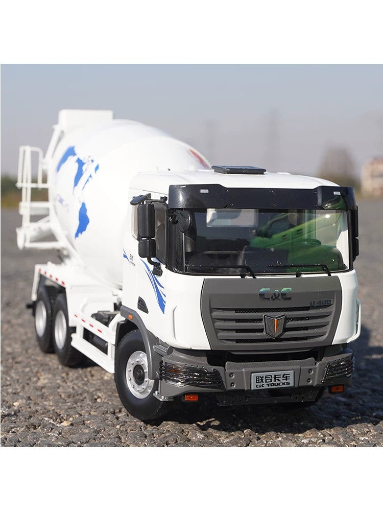 1:24 UniTruck U400 Cement Mixer Truck diecast model