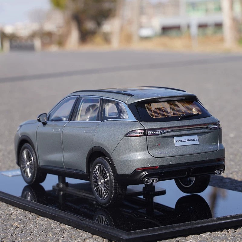 1:18 Chery Tiggo 8L SUV diecast model