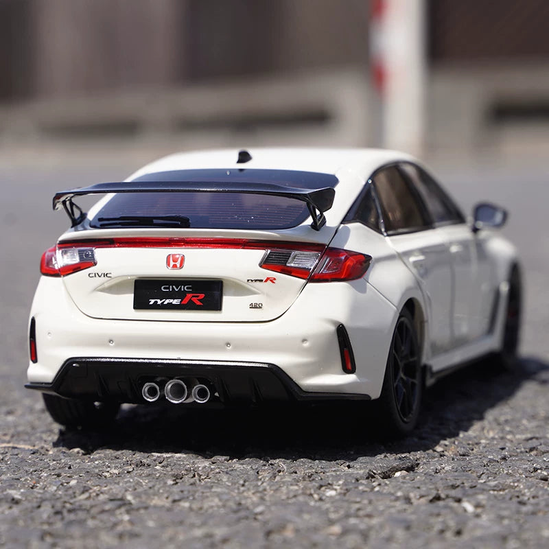 1:18 Honda Civic Type R FL5 diecast model