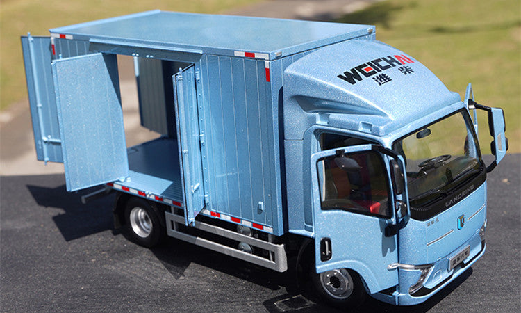 Authentic collectiable 1:20 Scale Weichai Blue Engine New Energy Diecast Van Truck – Heavy-Duty Collectible Model