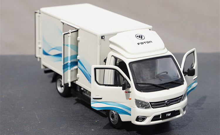 Collectiable 1:26 Foton Xiangling M1 TM Diecast Cargo Truck Model – Diecast Light Truck with Opening Doors, Suspension & Realistic Details