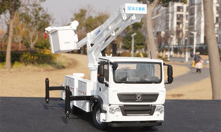 1:35 XCMG 18m Insulated Bucket Boom construction crane model – Alloy Folding Arm Crane Diecast Replica