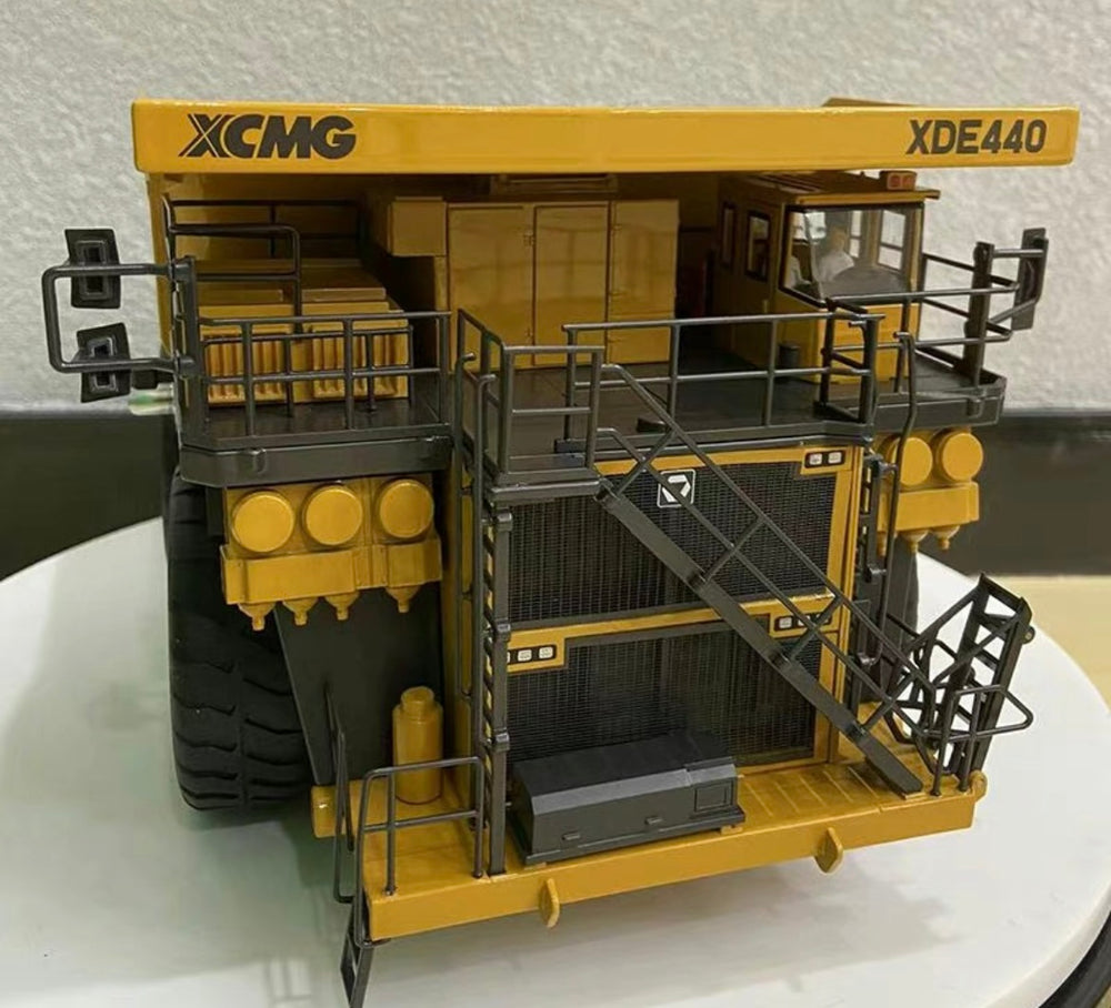 Original factory new 1:47 XCMG XDE440 Dump truck model, XDE440 Double Bridge Rigid Mining truck model