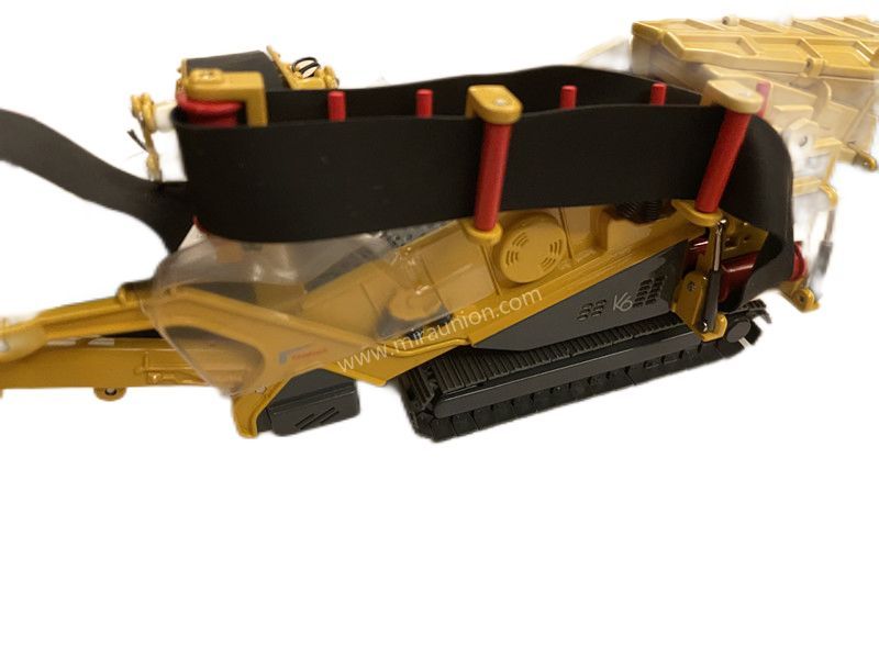 Authentic 1:50 Keestrack Frontier K6 Track Mobile Screener & Crusher Diecast Scale Model for gift, display, collection
