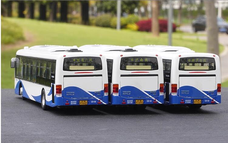 1:64 Shanghai Volvo Sunwin bus model low entrance city bus model for gift, collection