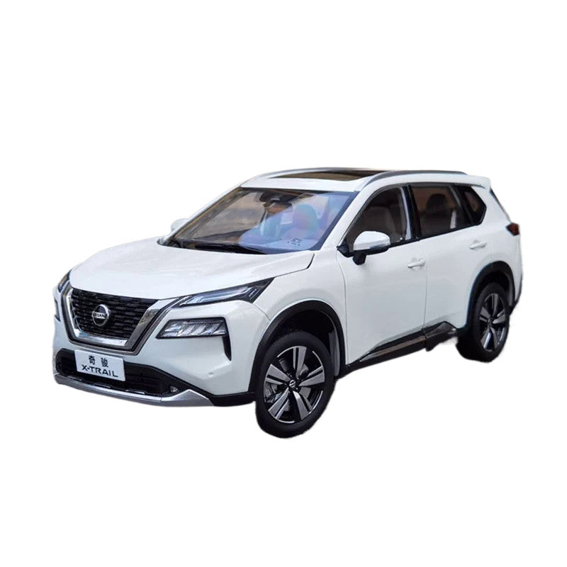 Authentic 1:18 Nissan X-Trail 2021 Alloy SUV CAR Model with Opening Doors & Detailed Interior