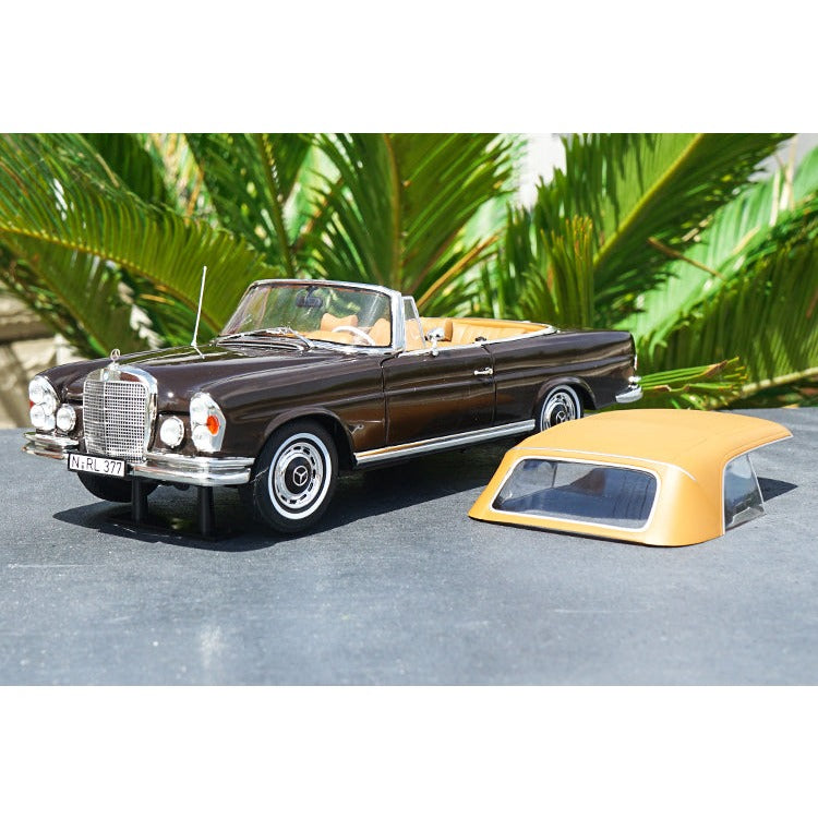 1:18 Mercedes Scale Diecast Model — Megamodel Collectible