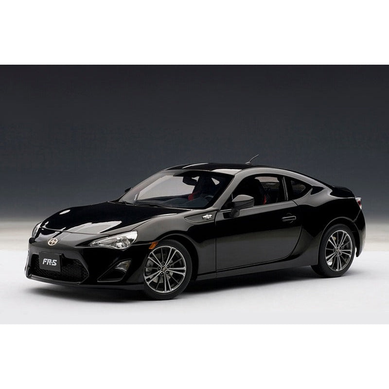 Toyota 1:18Diecast Replica For Collectors | Megamodel