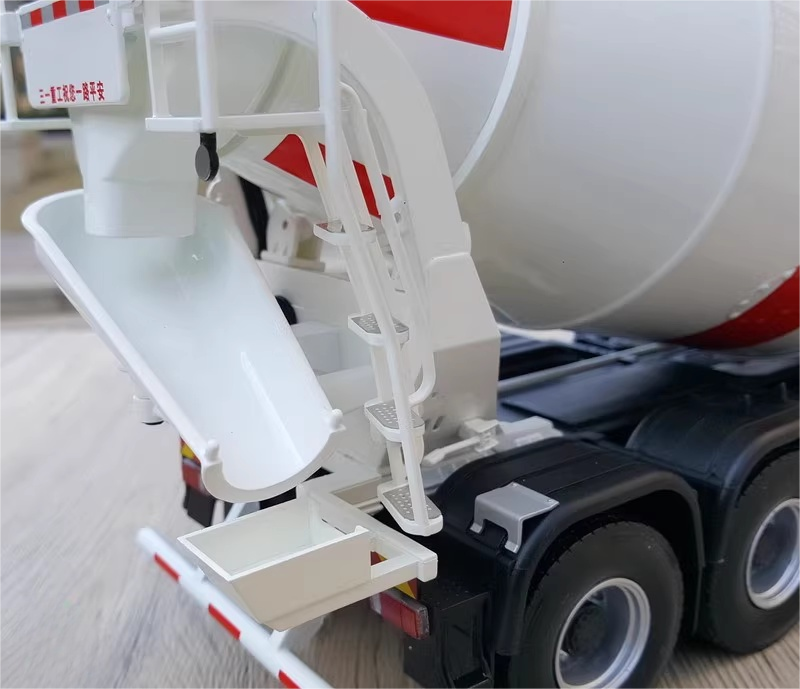 Original factory 1:24 SANY 8*4 alloy concrete mixer truck model diecast Cement tank mixing truck model for gift