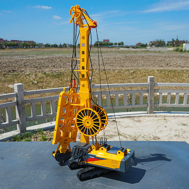XCMG 1/35 Scale Model XG450D underground Diaphragm Wall Hydraulic Grab model for gift