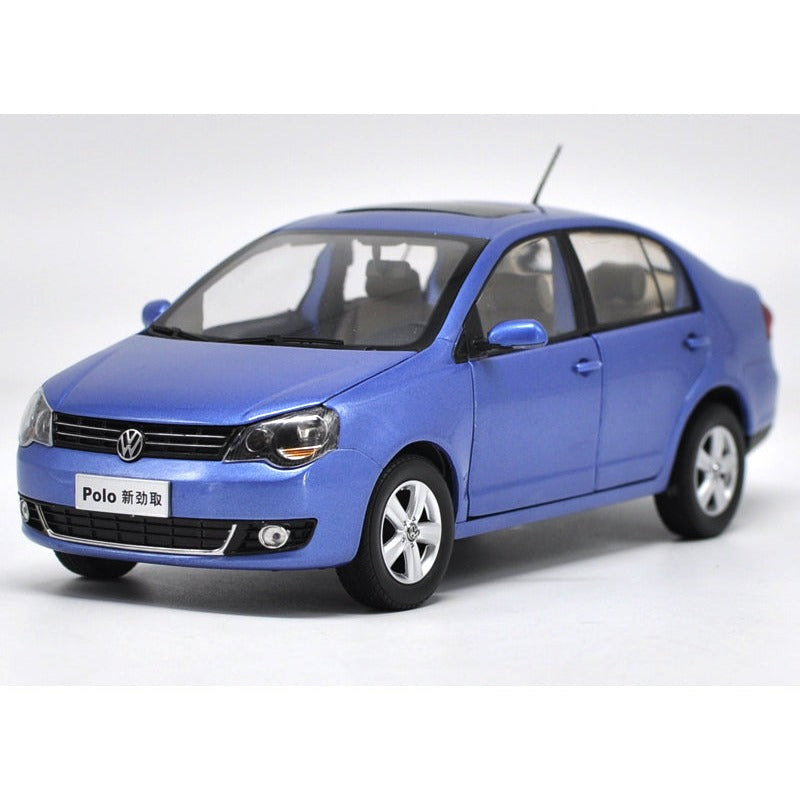 1:18 Volkswagen Sedan Scale Diecast Model — Megamodel Collectible