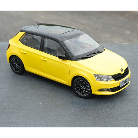 VW Sedan 1:18Diecast Replica For Collectors | Megamodel