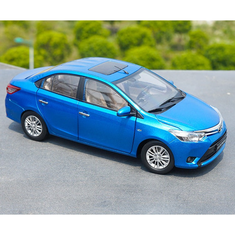 1:18 Toyota Sedan Scale Diecast Model — Megamodel Collectible