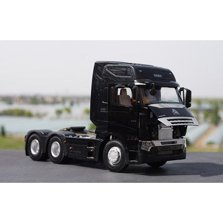 Original Factory Black 1:24 Sinotruk Howo A7 Diecast Tractor Model For Gift, Collection Diecast Model Car Collectible By M…