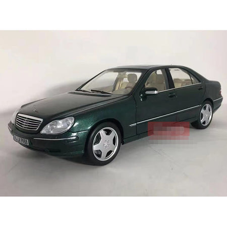 Benz 1:18Diecast Replica For Collectors | Megamodel