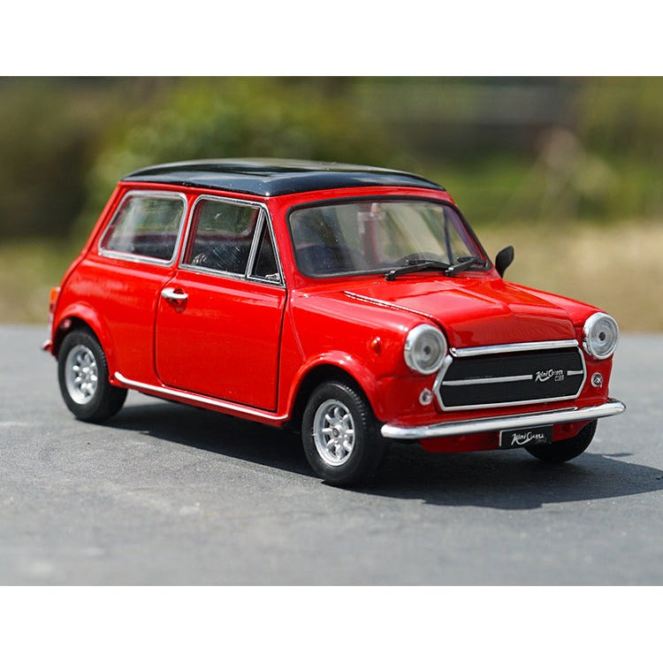 1:24 BMW Scale Diecast Model — Megamodel Collectible