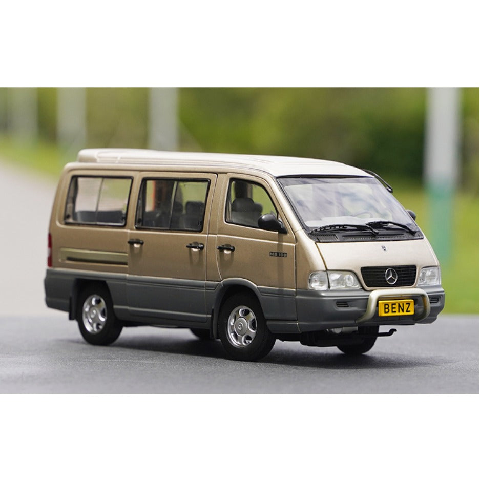 Mercedes Van 1:24Diecast Replica For Collectors | Megamodel