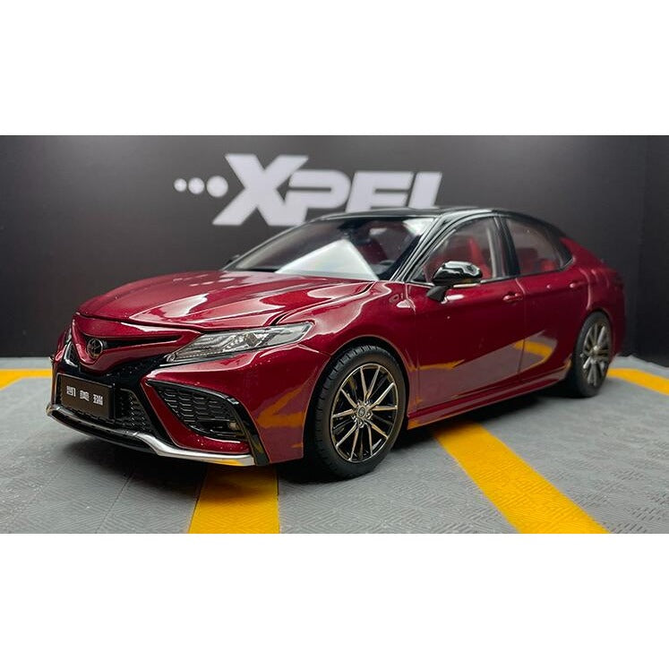 1:18 Toyota Scale Diecast Model — Megamodel Collectible