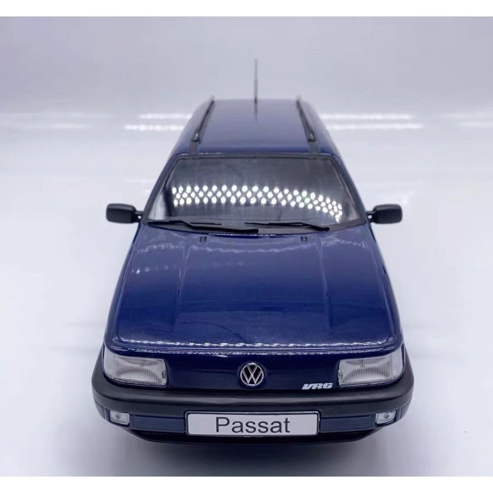 1:18 Volkswagen Wagon Scale Diecast Model — Megamodel Collectible