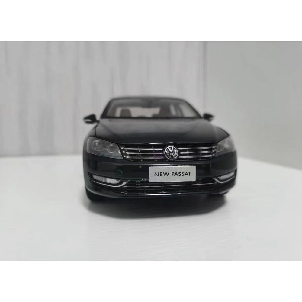 1:18 Volkswagen VW New Passat 2011 Version Black Diecast Scale Car Model For Collection Diecast Model Car Collectible By M…