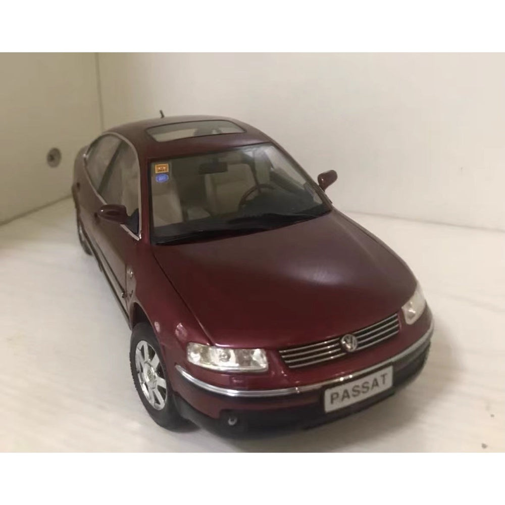 1:18 Volkswagen Scale Diecast Model — Megamodel Collectible