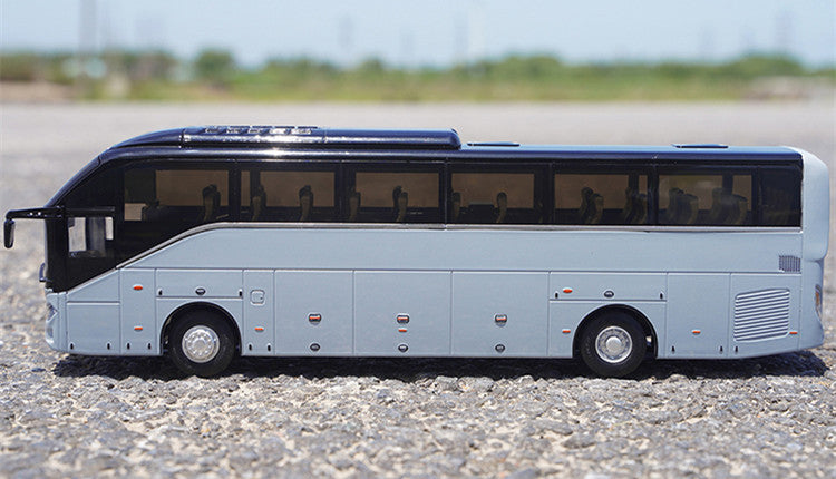 High quality 1:42 KMC Kayoola Coach Bus Model – Realistic African Long-Distance Tour Diecast transportation model