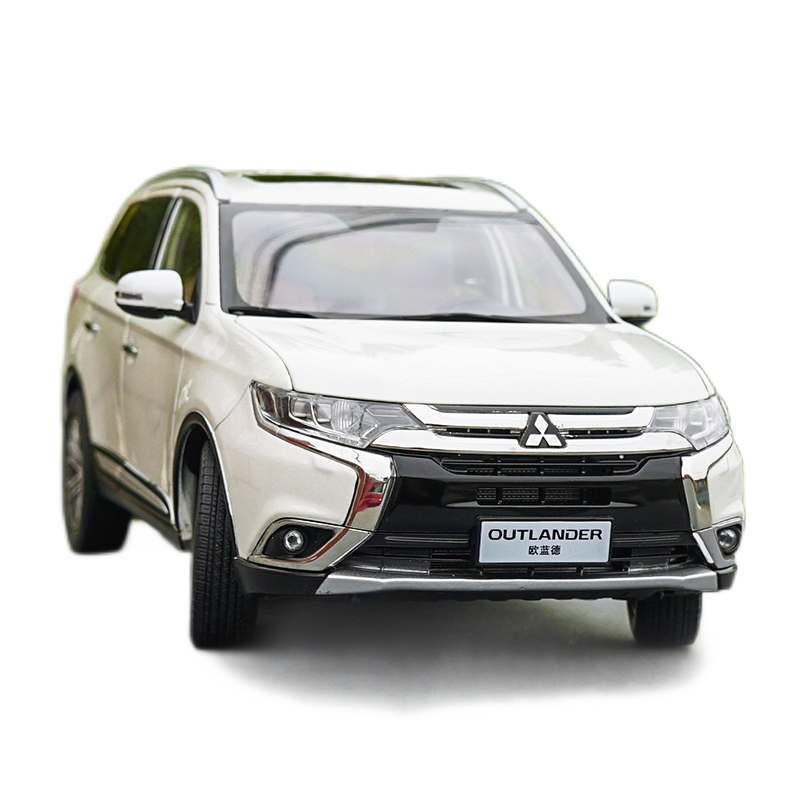 GAC Mitsubishi Outlander SUV die cast car model in scale 1:18 2016 version red/white