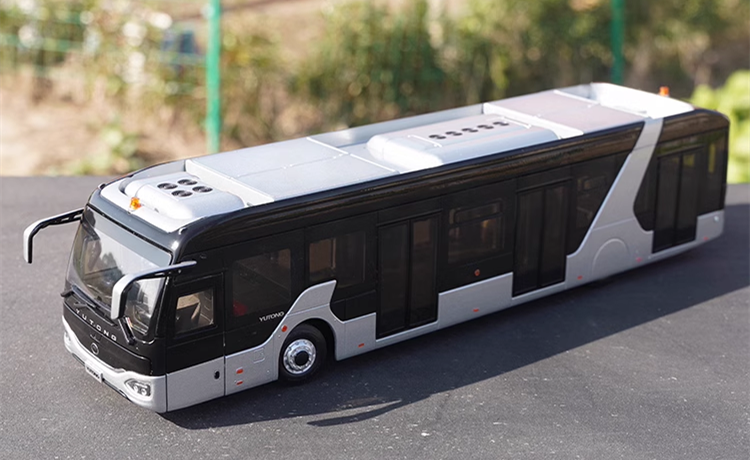 Original factory 1:42 Yutong AB14E Airport Shuttle Bus model for gift