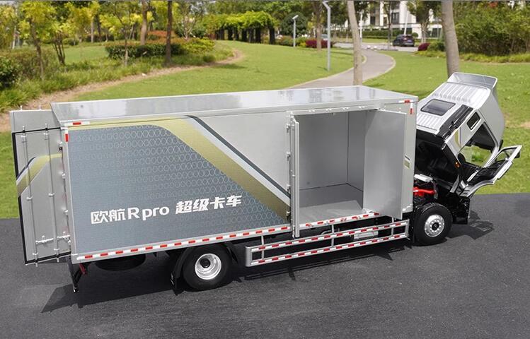 1:23 Foton European Airlines diecast truck model metal container van logistics transport super truck alloy model