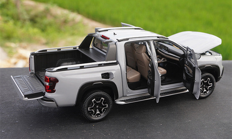 Relistic high detailed 1:18 Scale Changan Hunter 2024 Pickup Truck miniature for collectors