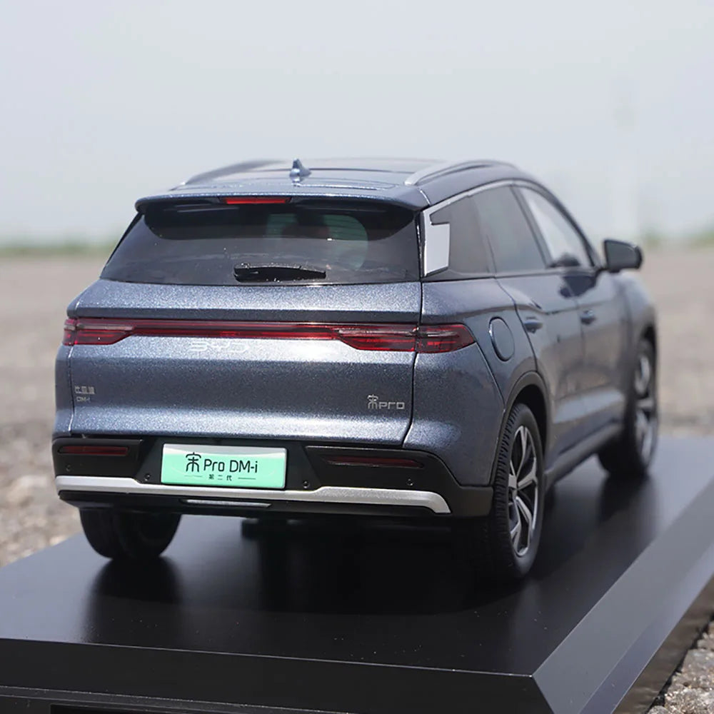 Original Factory 1:18 BYD Song Pro DM-i (2nd Gen) Alloy SUV Car Model – Official Replica with Opening Parts
