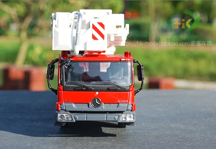 High Quality 1:43 Yongqiang CARMICHAEL COBRA3 Cobra, Alloy Main Foam Fire Truck Model Miniature for Gift