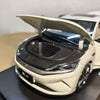 High Simulation 1:18 BYD QinL EV 2025 Alloy Model – Realistic Electric Car Collectible & Display Replica