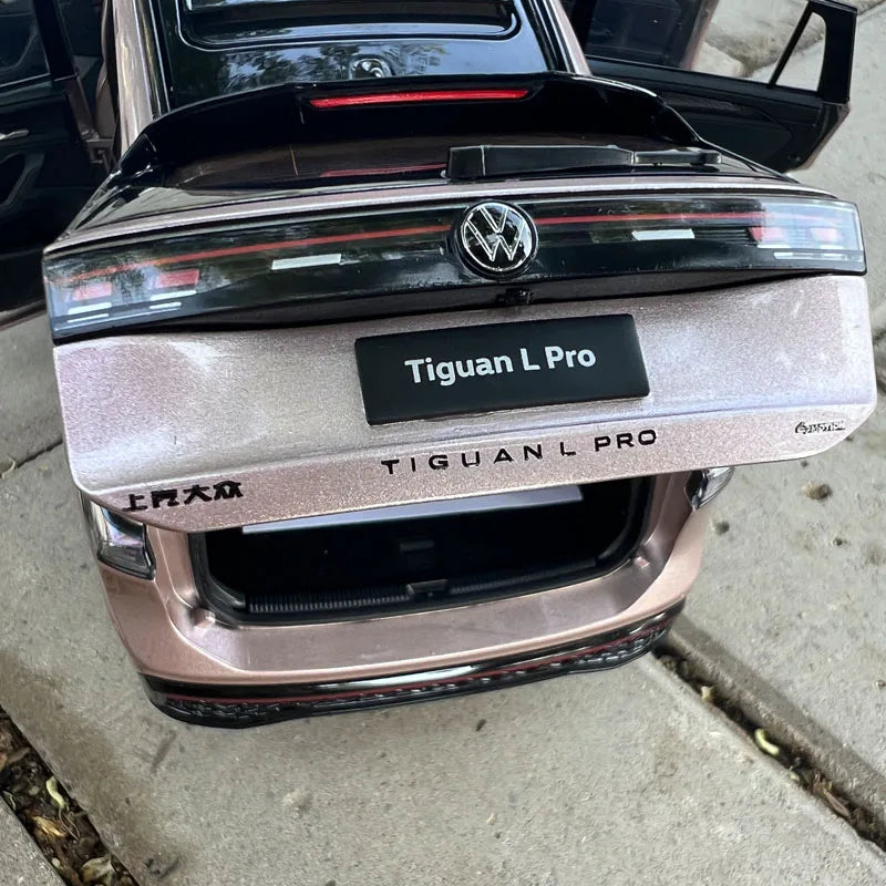 Original Factory 1:18 Volkswagen Tiguan L Pro R-Line 2024 Diecast SUV Model with Opening Parts & Detailed Interior