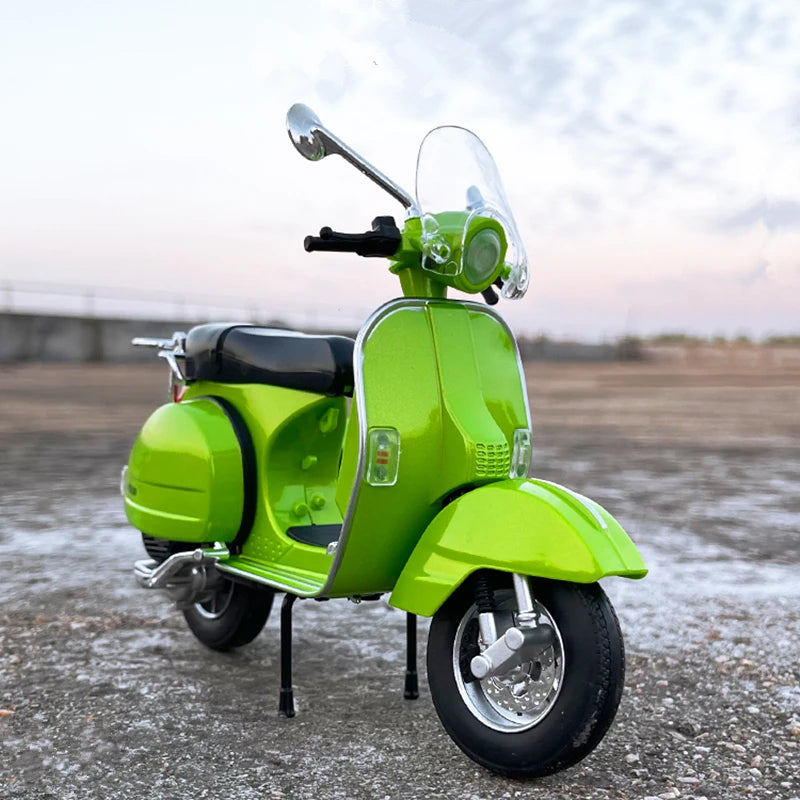 Original 1:10 Vespa 125 Classics Motorcycle Model Alloy Scooter Off Road Autocycle Simulation Collectibles for Gift, Toys