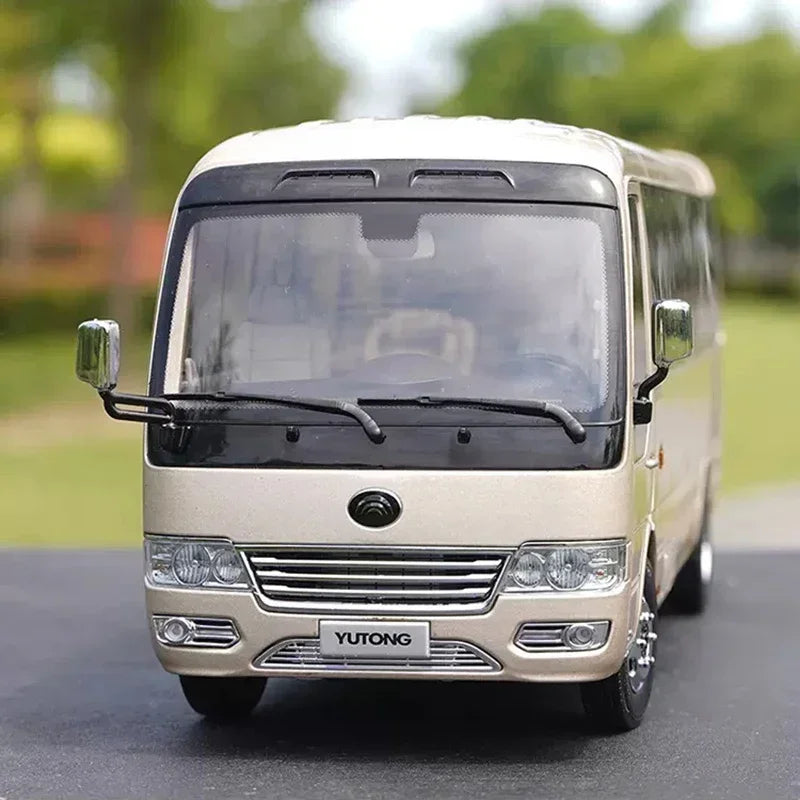 Original Factory 1:24 Original YUTONG T7 Business Van Model Coach Miniature– Alloy Luxury Minibus for Gift, Display