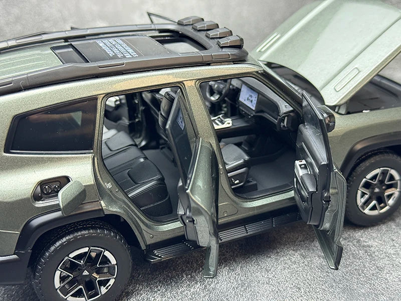 Original Factory 1:18 Changan Deep Blue G318 Metal Off-Road SUV – Diecast New Energy Vehicle Model with Opening Doors