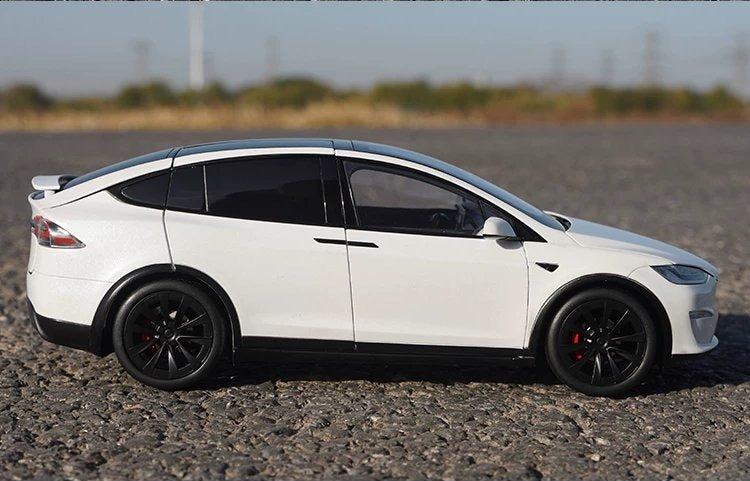 1:18 Tesla Model X Electric SUV diecast model