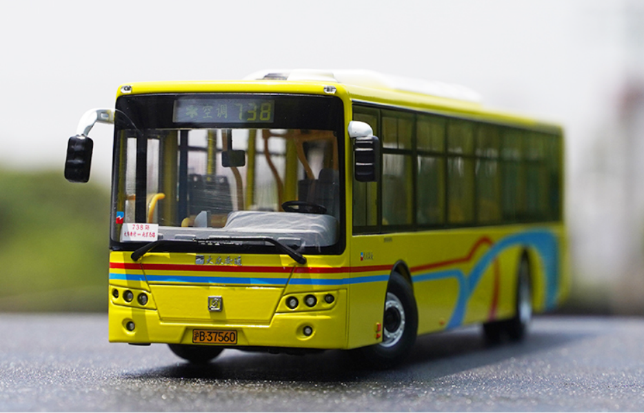 Original factory 1:42 Shanghai Sunwin 6116HG Shanghai city bus model, Alloy Diecast Model for gift