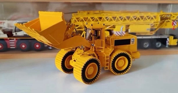 Museum quality 1:48 CCM Caterpillar 988B Diecast scale wheel loader scale model for sale
