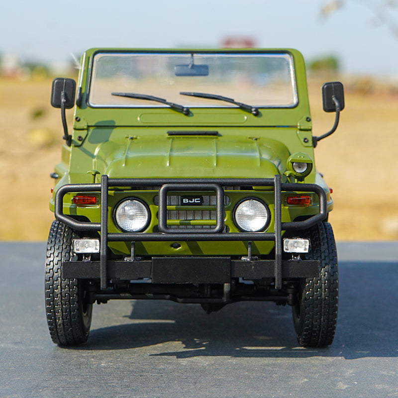 Original factory authentic 1:18 Beijing Jeep 2020 BJ2020 patrol wagon diecast metal SUV car model with small gift