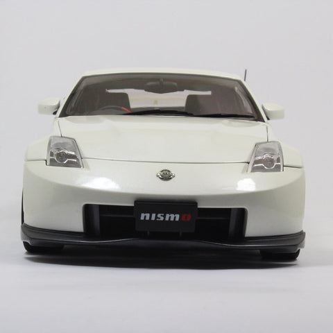 1/18 Autoart 77401 NISSAN Fairlady Z Version Nismo Type 380RS